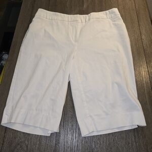 Chico's Sz. 6 White Shorts